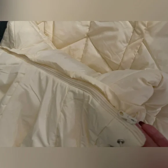 NWOT STEVE MADDEN Women's Cream Quilted Long Coat - Size XS - Picture 9 of 13